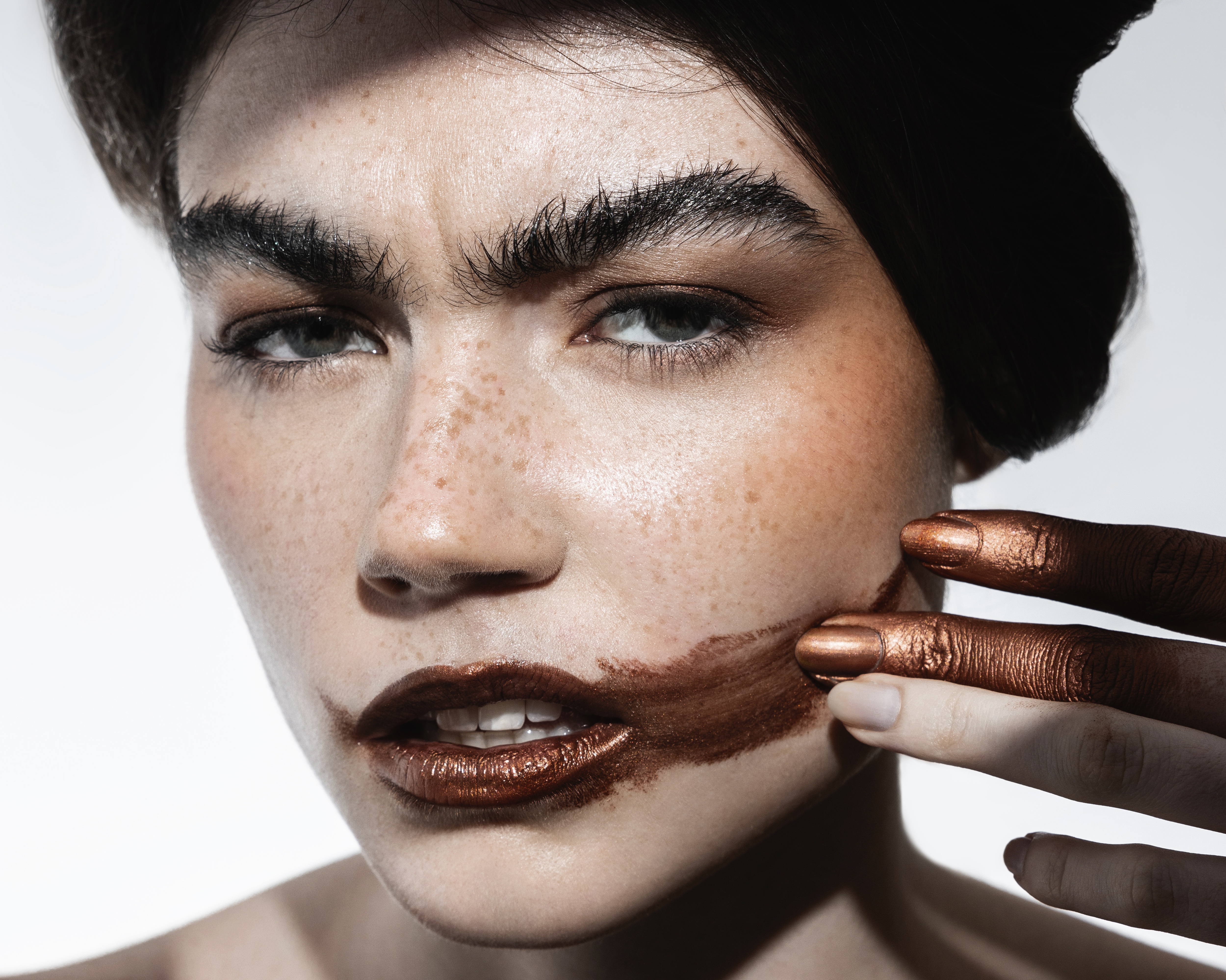 Zyla Makeup